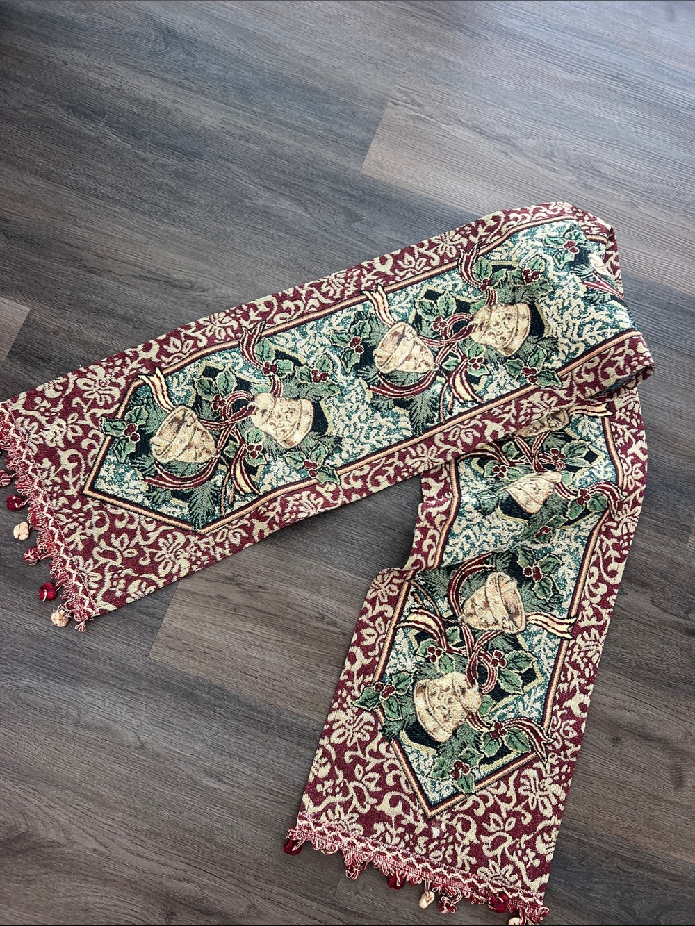 Home Interiors Red and Green Holiday Garland with Bells